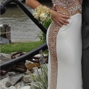 Beautiful prom gown only wore 1 time.